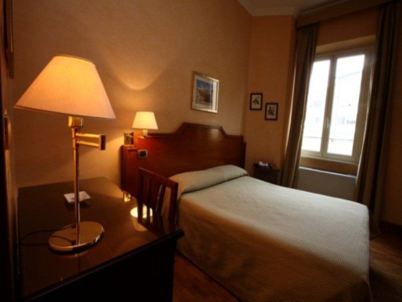 Hotel Kent Rome Exterior photo
