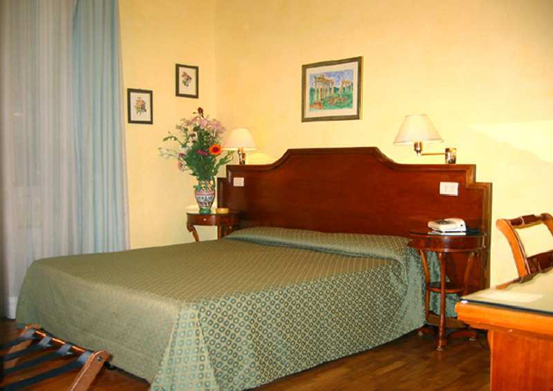 Hotel Kent Rome Exterior photo